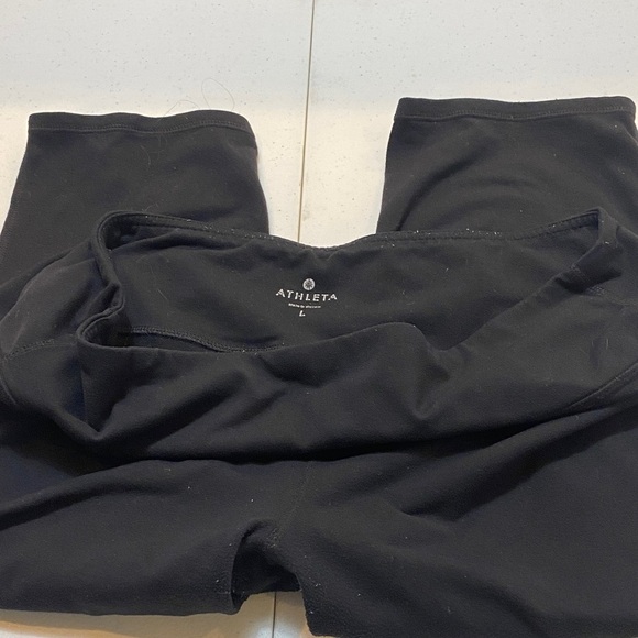 Athleta Pants - Athleta woman’s Leggings size L black